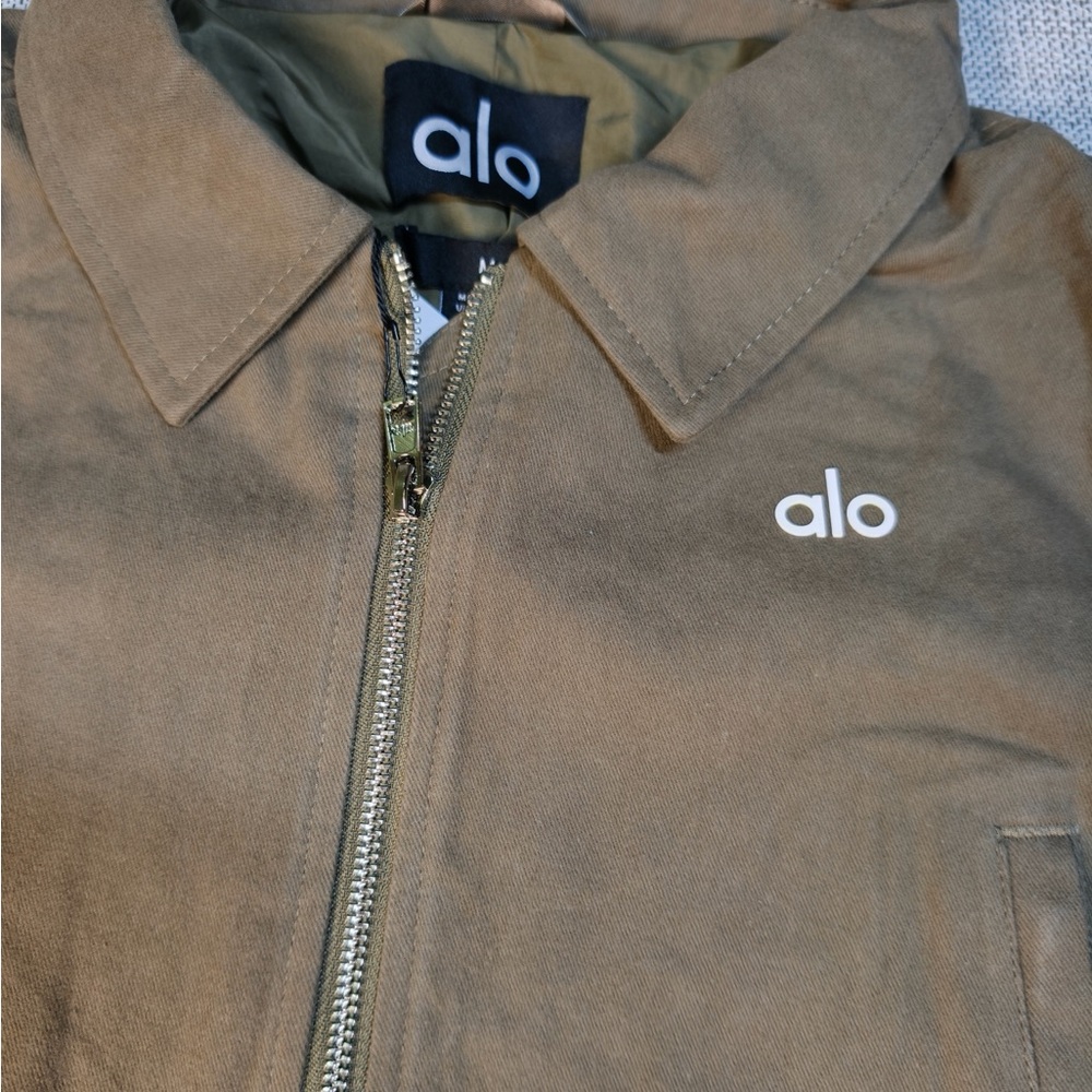 Women’s Alo Yoga Olive Cropped Jacket & Matching Skirt size M - Picture 3 of 3